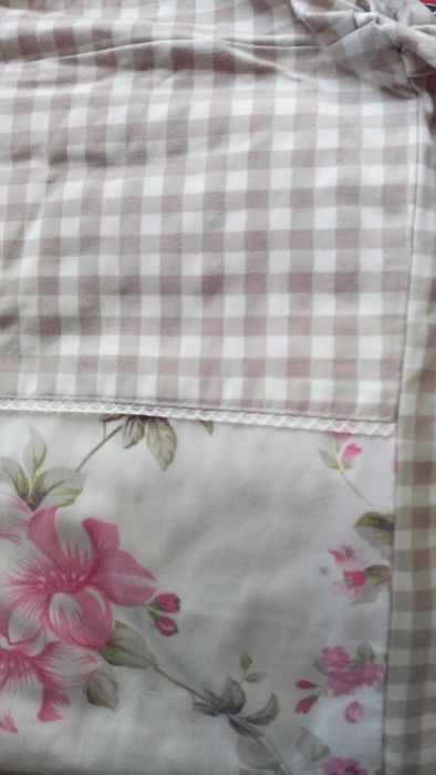 простыни навалочки пододеяльники  посуда