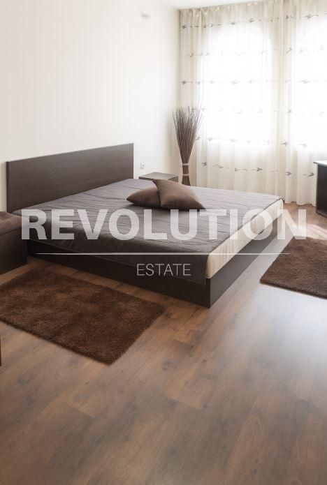 Дава се под наем Двустаен апартамент в Варна, Окръжна болница - 68 кв.м за 500 € - Снимка #2