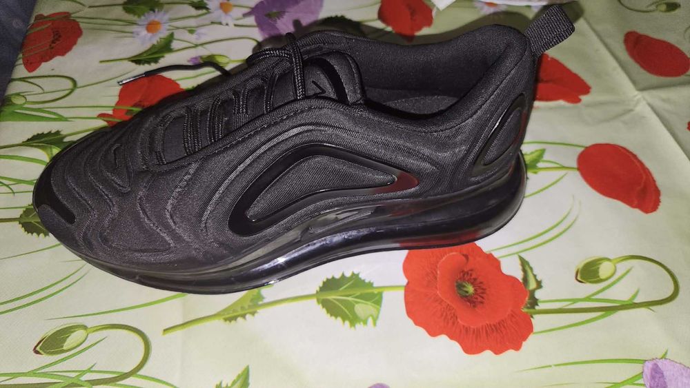 Nike Airmax 720 Black