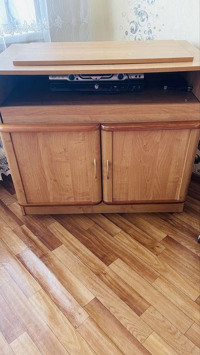 Тумба под телевизор