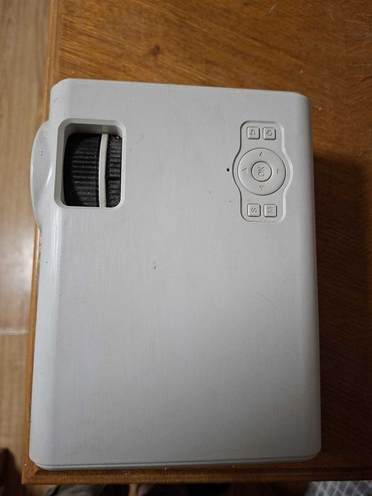 Proiector LED Full HD TopTro - Full HD 1920 × 1080 (X7