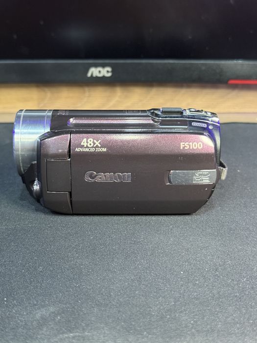 Camera video/foto Canon FS100