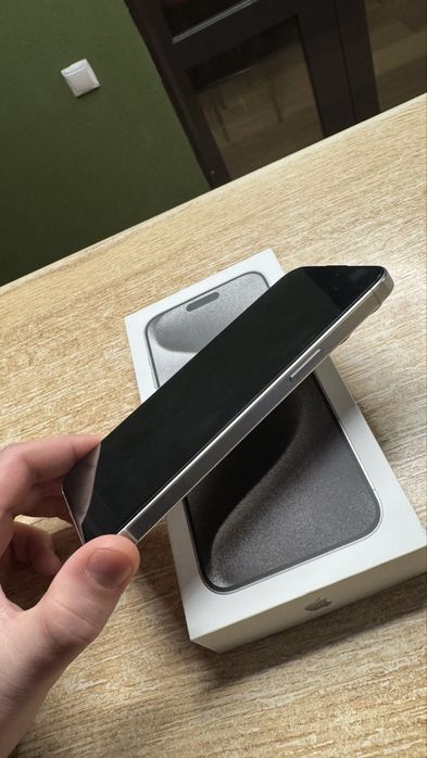 Продам Айфон 15 про Макс 256