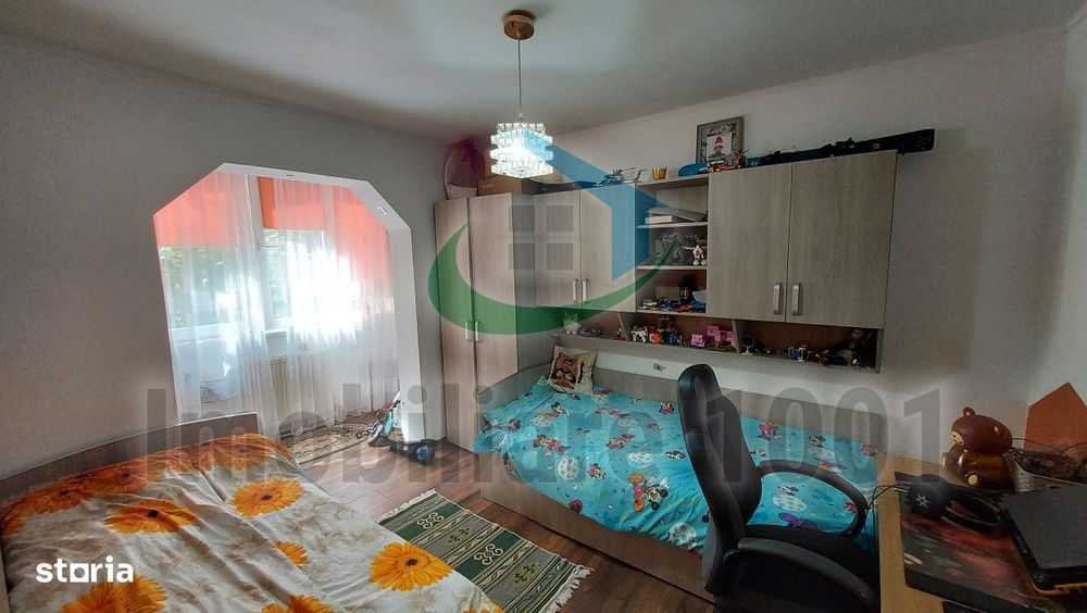 Apartament 2 camere, etaj 2, renovat, mobilat 2024, zona Shopping Park