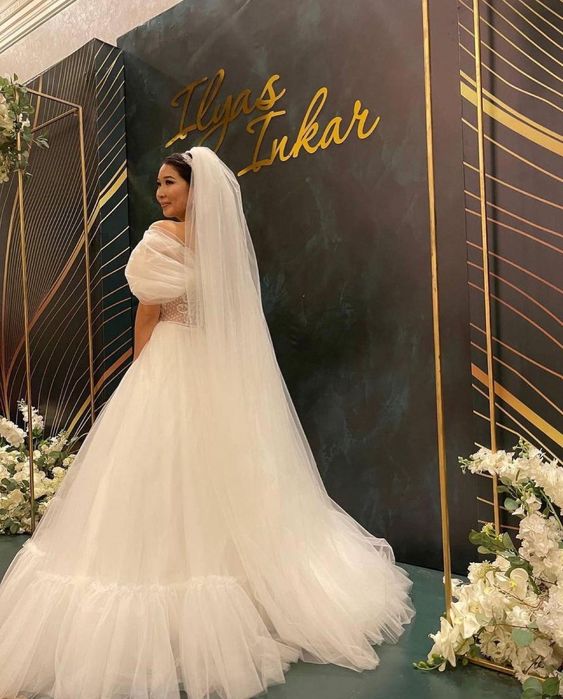 Свадебное платье