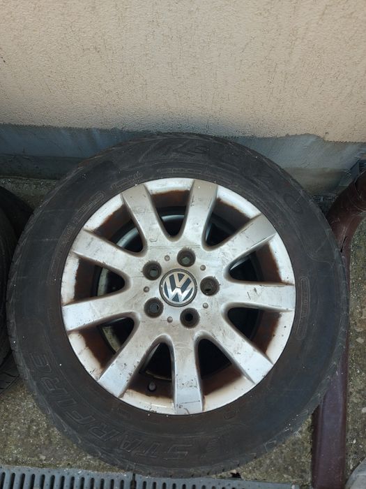 Vând 5 roti vara  195/65/R 15 Golf 5 2005