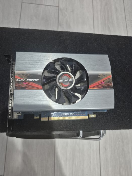 Placa video GTX 560 de 1GB ddr5