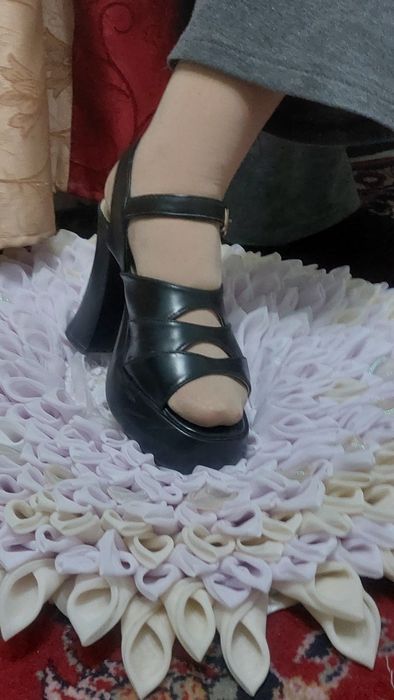 Продаю женские басаножки