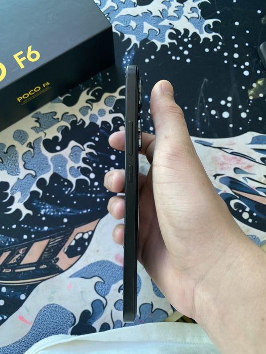 Продаю Poco f6 игравои