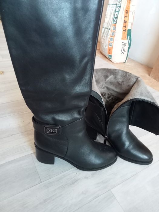 Продам сапоги женские