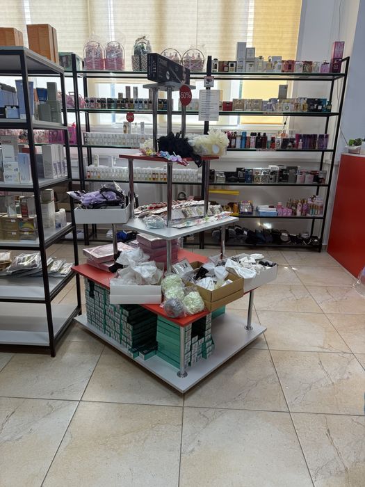 Продам стелажи 12 шт