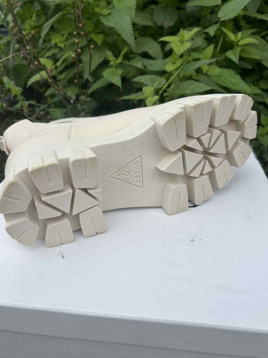 Боти Guess 38 н.