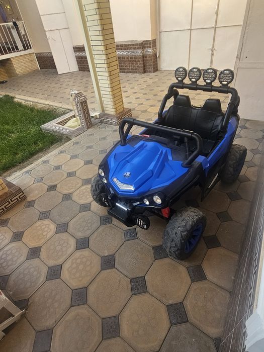 Электро машинка детская ,болалар электро мошин с зарядным устройством.