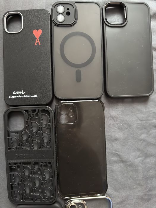 Чехлы на Айфон 11