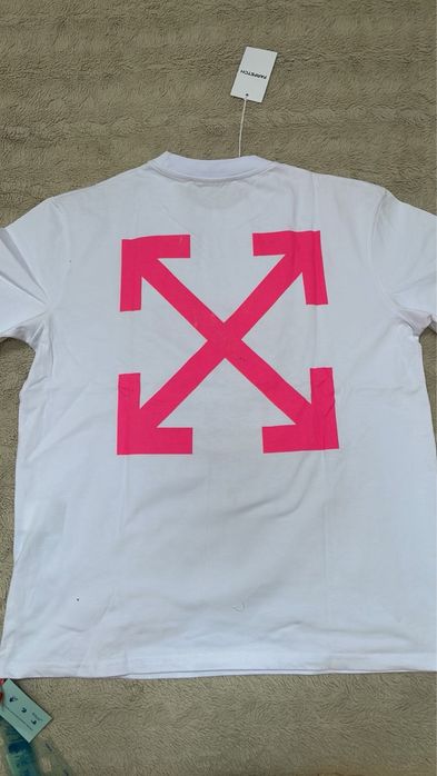 Маркови  мъжки тениски размер Л