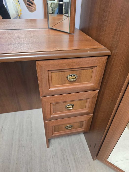 Туалетный столик