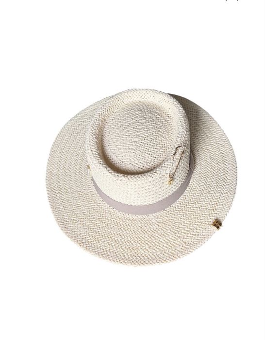 Шапка бохо стил ,нова