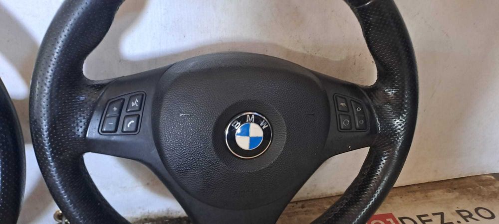 Volan complet M Sport din piele cu comenzi pentru BMW Seria 3 E90 E91 E92 E93, model M Pack