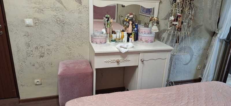 Продава се Двустаен апартамент в Велико Търново, Център - 62 кв.м за 2500 €/кв.м - Снимка #11