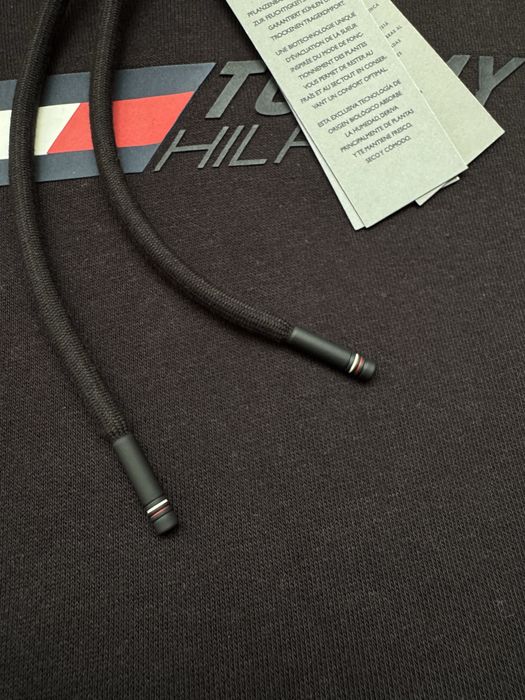 Нов мъжки суитчър Tommy Hilfiger, размер S