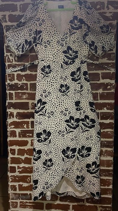 Rochie nouă, de zi.