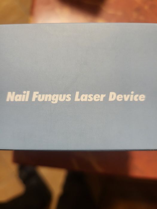 Aparat pentru tratarea ciupercii unghiilor