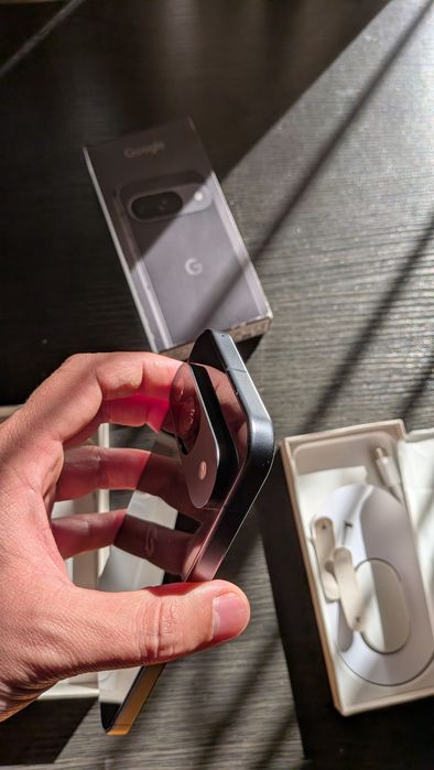 Vând Google Pixel 9