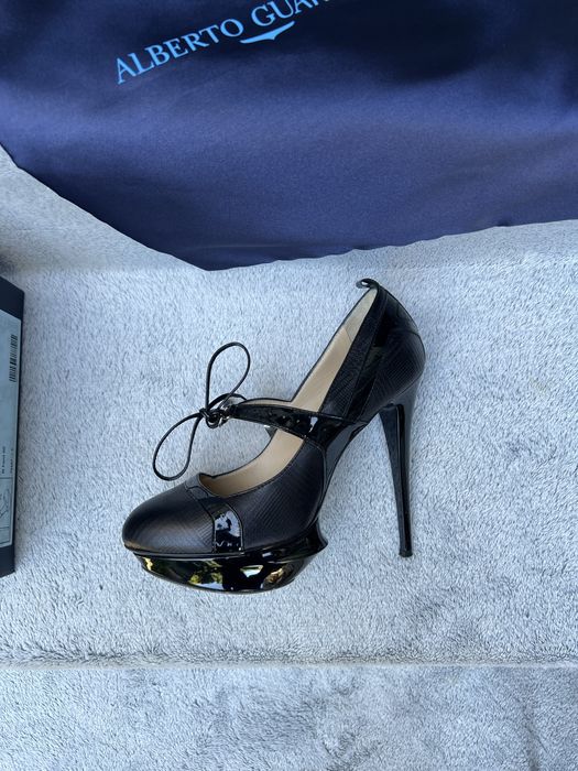 Pantof cu toc Alberto Guardiani
