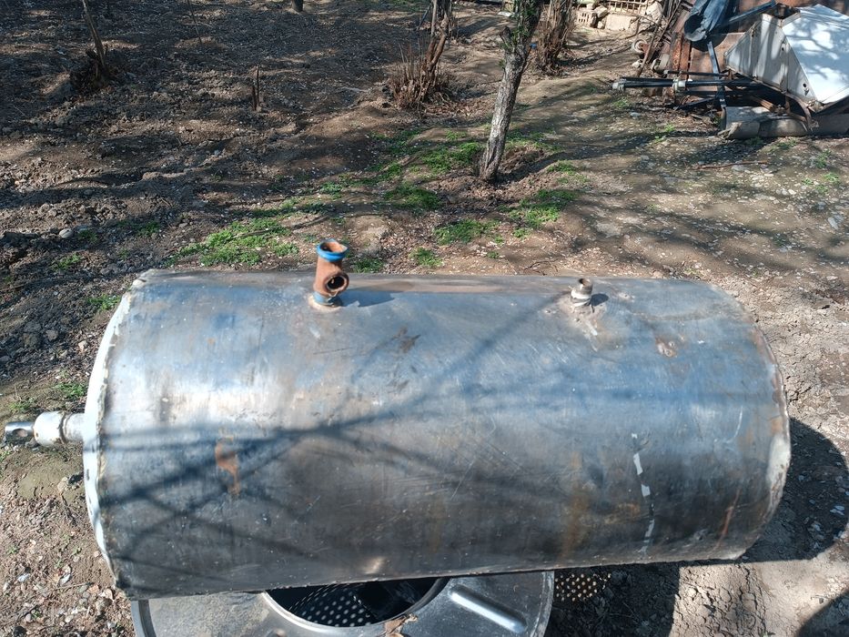 Газ Сув бачок сотилади