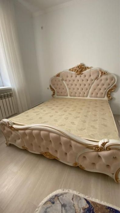 Спальный кровать