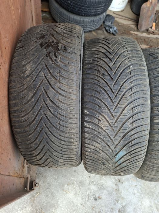 Продам шины 235/50/18