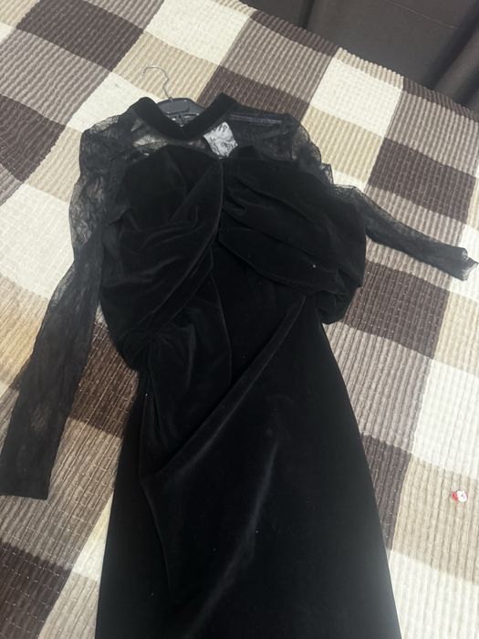 Платье с рукавами