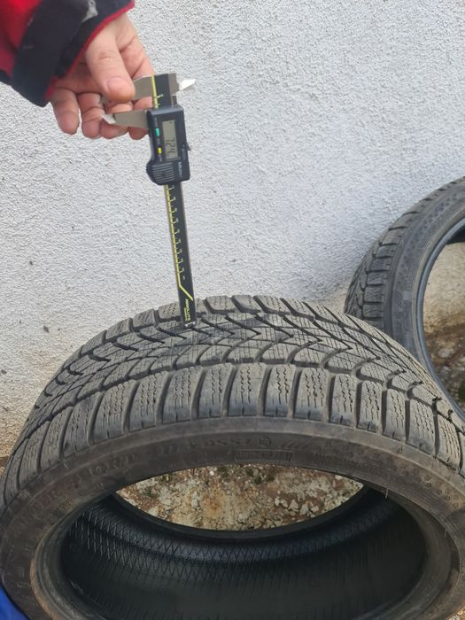 Runflat iarna 205 45 r17 aproape noi. Run flat