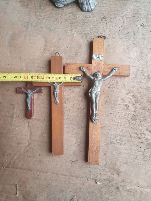 Crucifix din lemn masiv