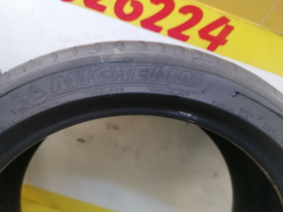 255/40/19 2*Michelin vara dot 0316.   100y   4,,86mm