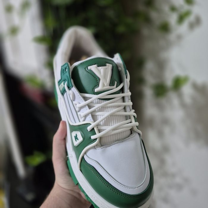 Adidasi LV marimea 42
