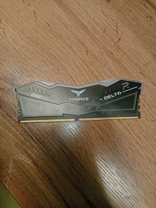 T-Force Delta RGB DDR5 16GB 6000MHz