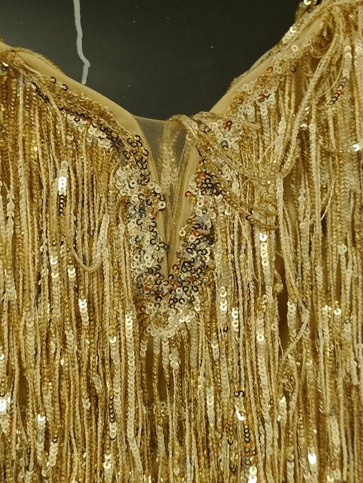 Rochie noua de seara, fara eticheta, mărimea 42, cu burete la bust.
Îm