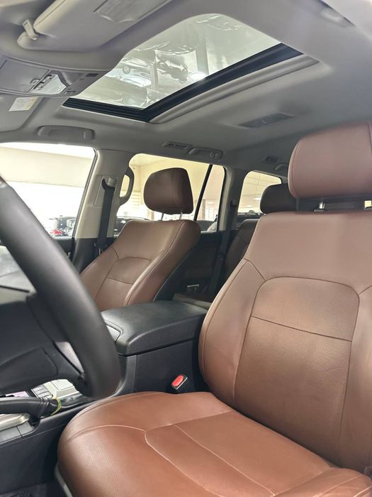 Bugun sotuvimizda Toyota Land Cruiser