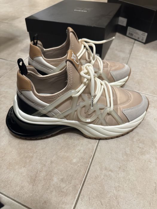 Обувки Pinko Ariel