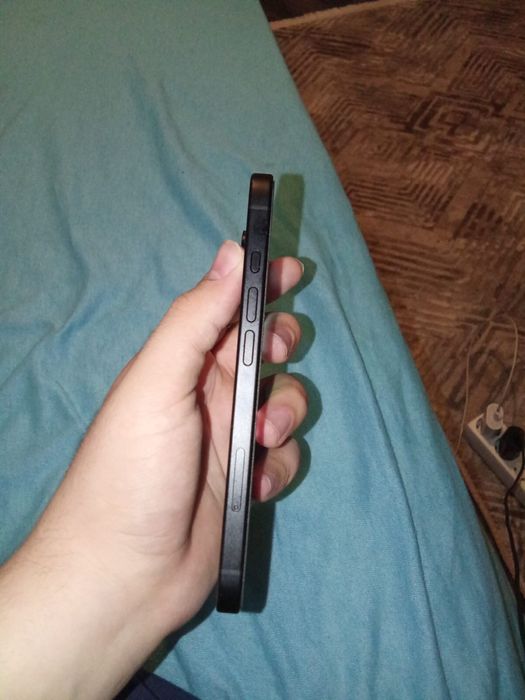 Vand iphone 16 black