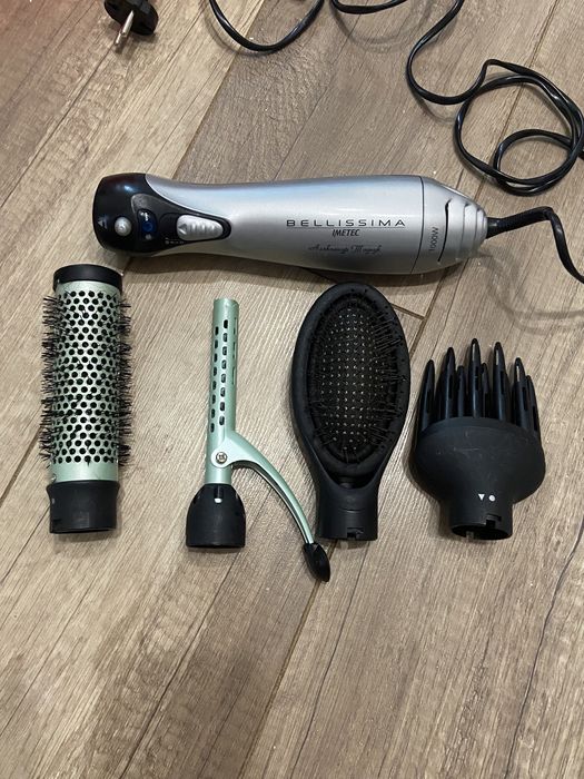 Фен с насадками и чехлом