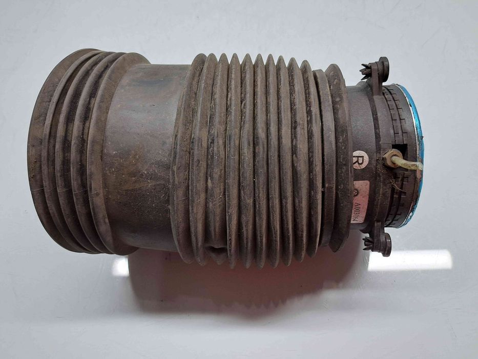 Perna aer dreapta spate Mercedes Clasa C (W205) [Fabr 2014-prezent] OE