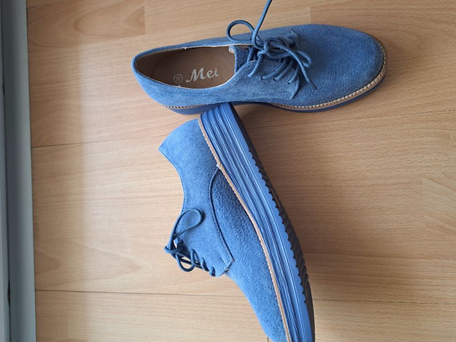 Сини велурени обувки MeiMall