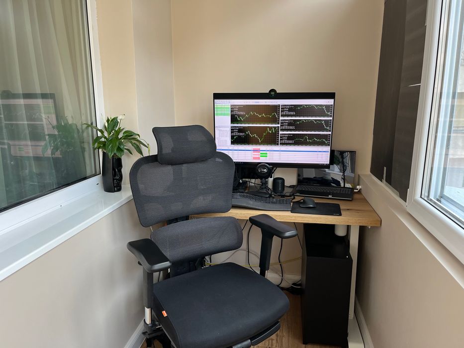 Dell UltraSharp U3223QZ 31.5-инчов 4K монитор с гаранция