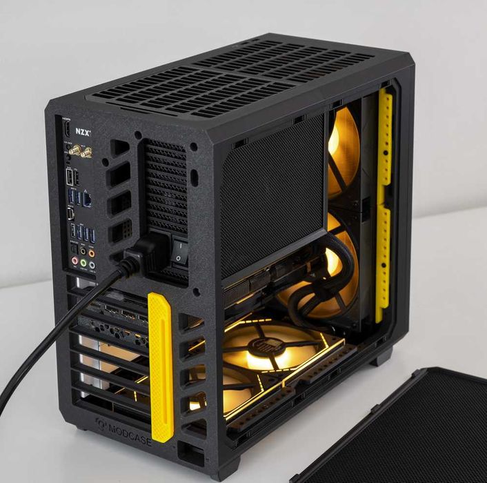 Carcasa ATX Gaming NAS Printata 3D Dual Rad 280 7 slot GPU 24Litrii