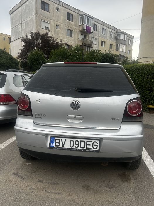 Vând Volkswagen Polo