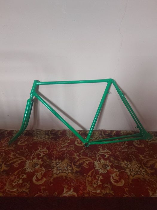 Рама сотилади Сура Вела Универсал Урал Кама