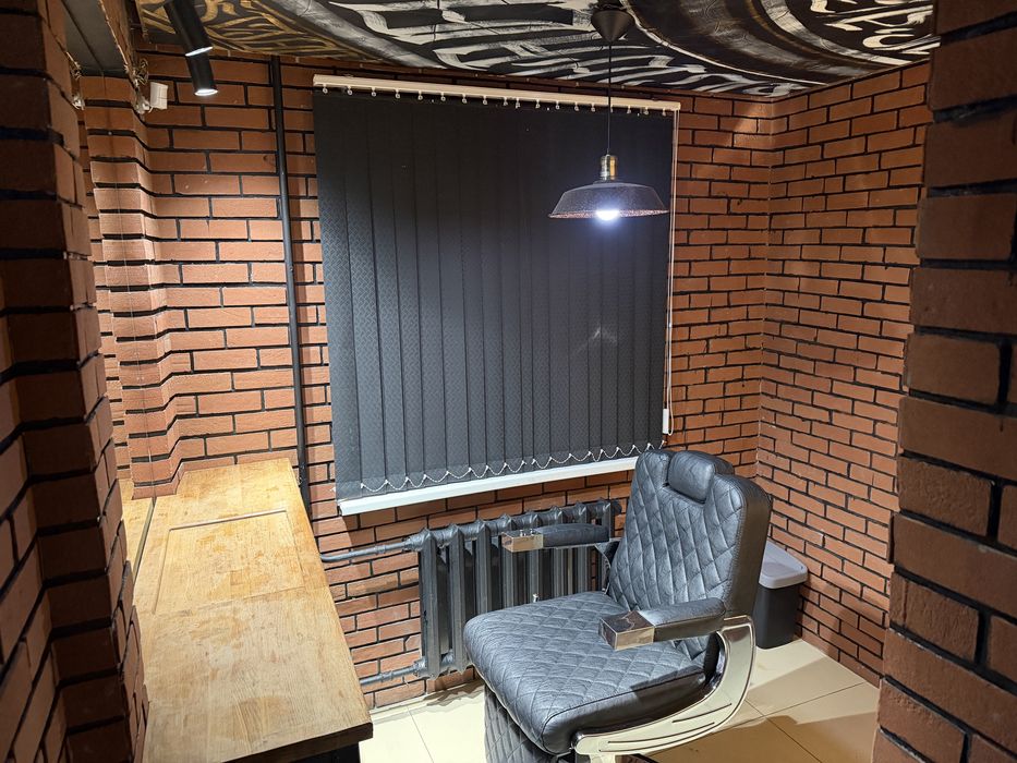 Сдам в аренду бербер-шоп.