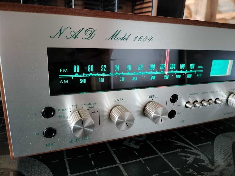 Vand un superb amplituner NAD 160A,made in japan